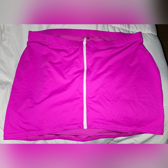 SKIMS Other - Skims Zip Up Swim Mini Skirt
